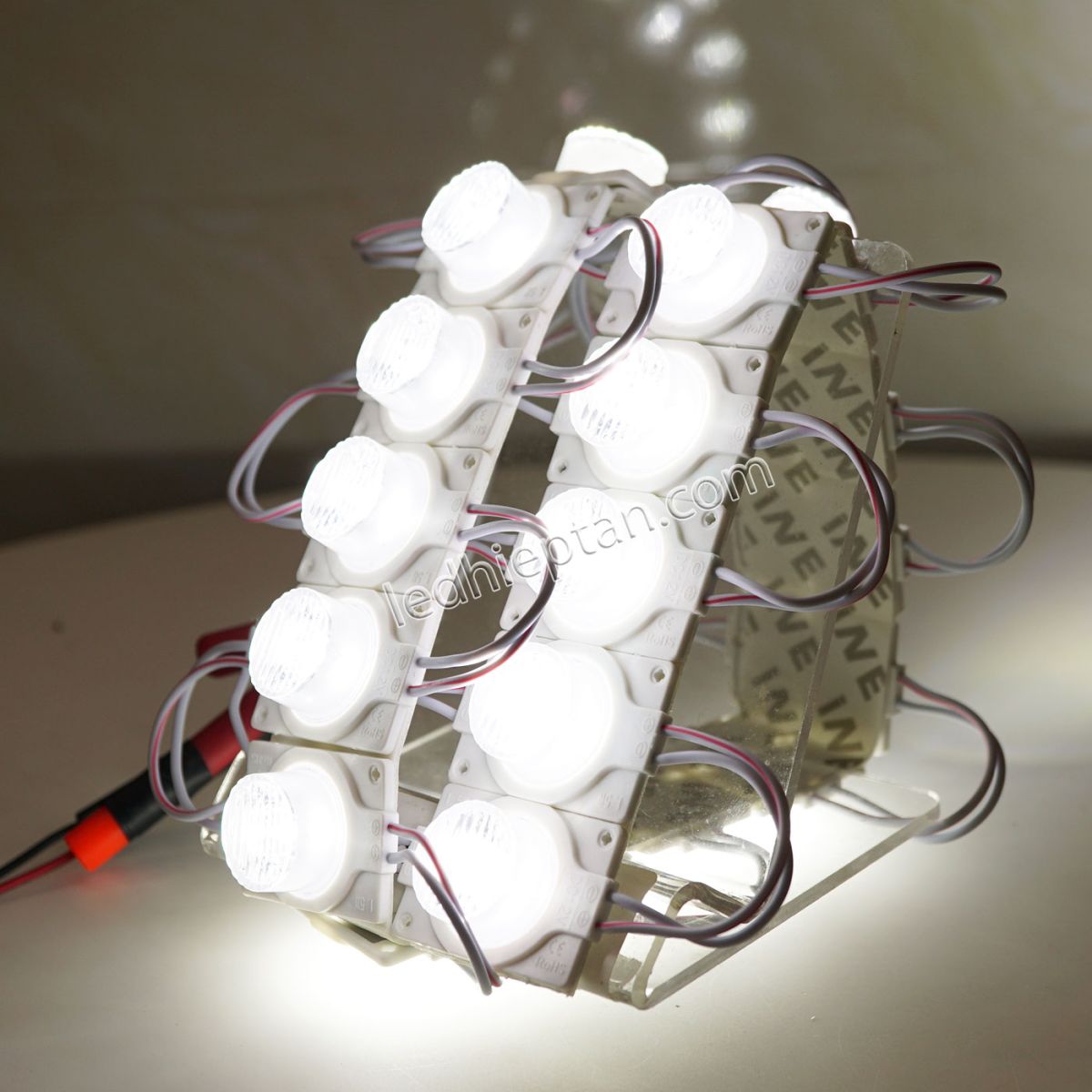 LED 1 bóng LT 4230 TRẮNG 1,5w rọi 3030