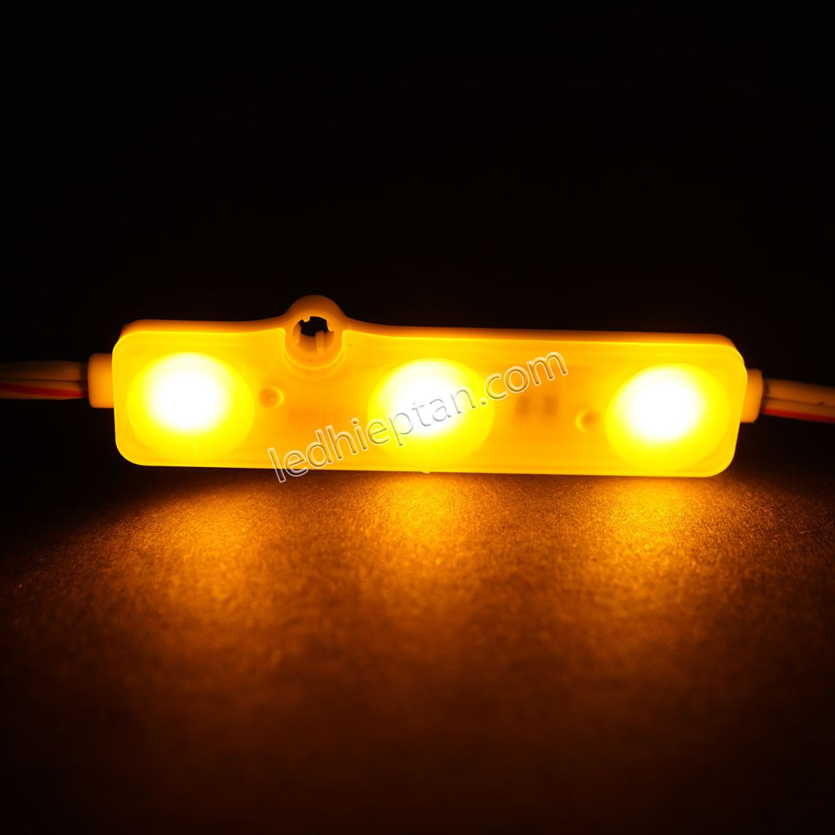 LED 3 bóng 7117 LT 1.5w SMD5730 VÀNG