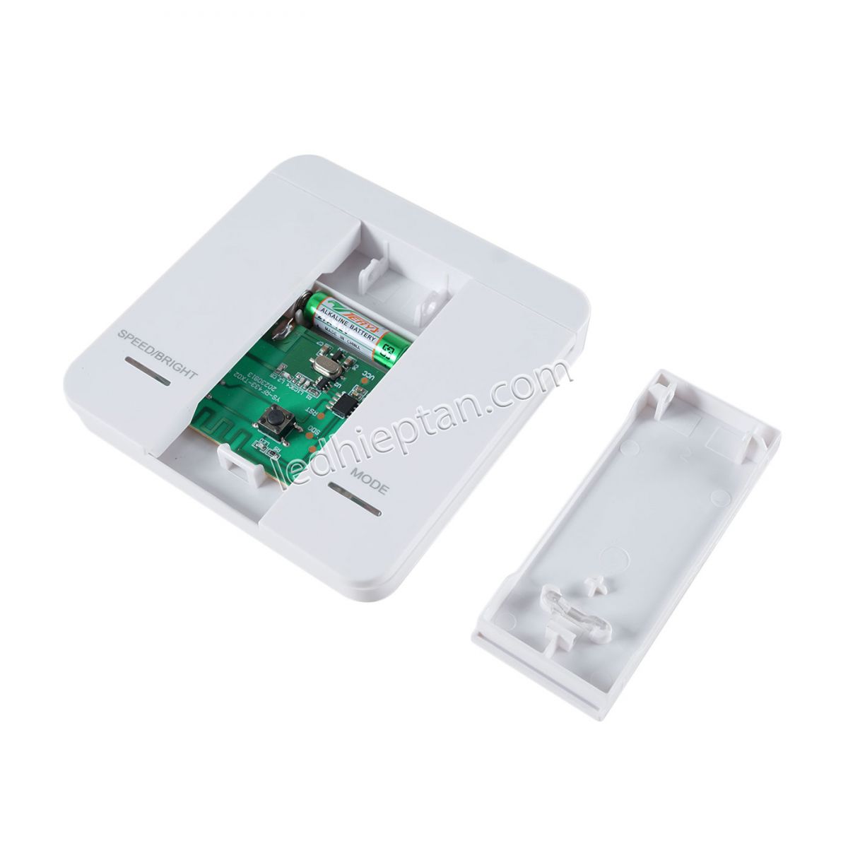 Điều khiển không dây cho LED dây kiểu nước chảy