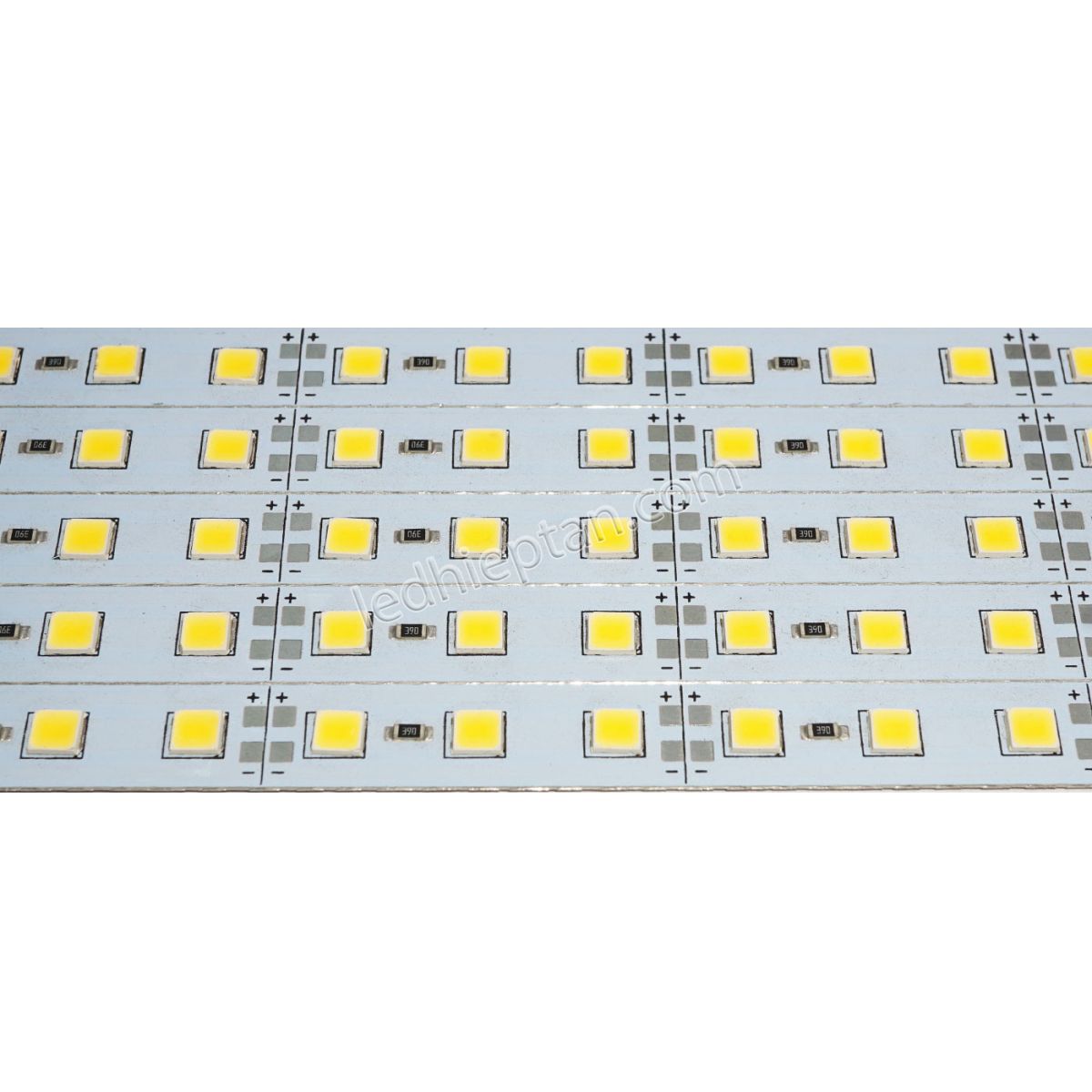 Led Cây tim 5054 ấm 72 led 12V (vỉ 5 cây)