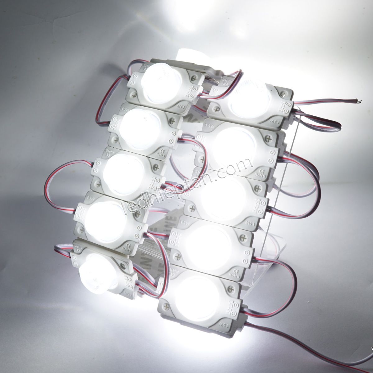 Module 1 bóng JS 4830 Trắng rọi 3030 HP