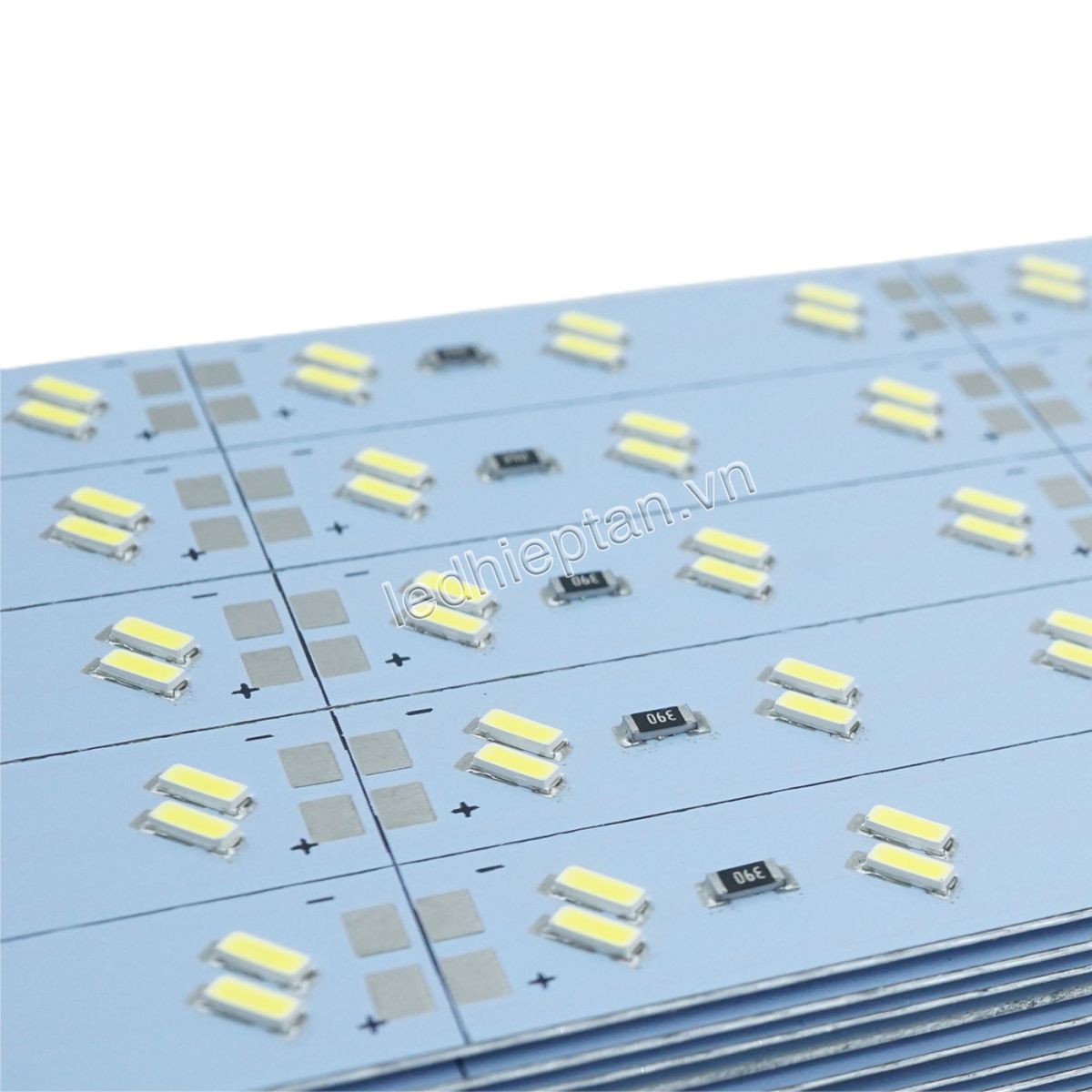 Led cây tim 4014 trắng 144leds/m 12v 1m (vỉ 5 cây)