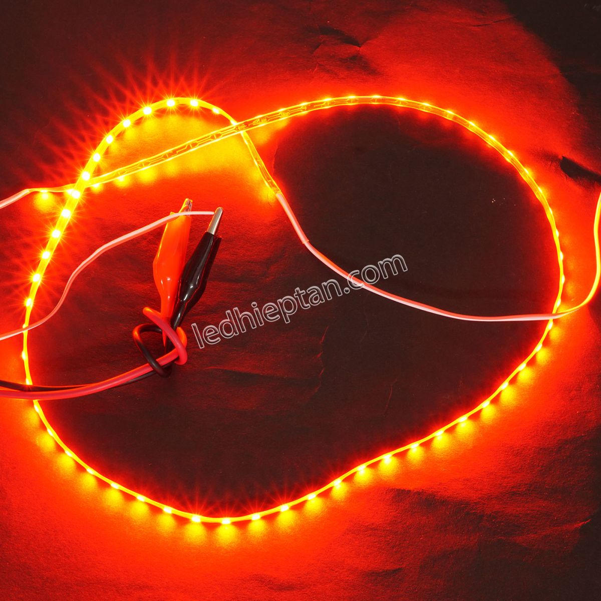 LED dây dán trang trí xe máy, ô tô 90cm 12V đỏ