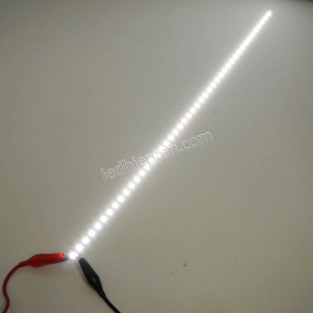 Cây 5v 2835 3mm dài 50cm 45led 7.2w