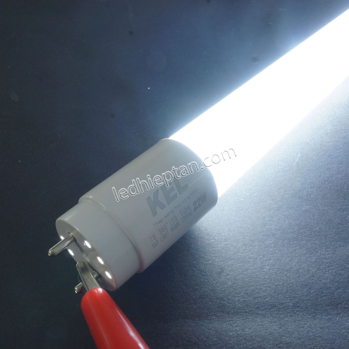 Tuýp T8 LED Tube 220v 120cm 22W trắng