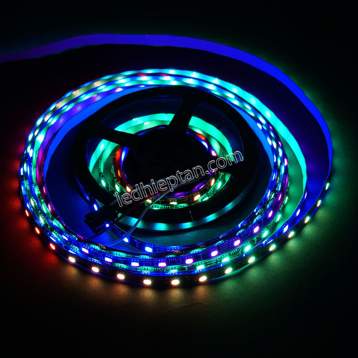 Cuộn LED ARGB 16703 60LED 20IC 12V 5m/c