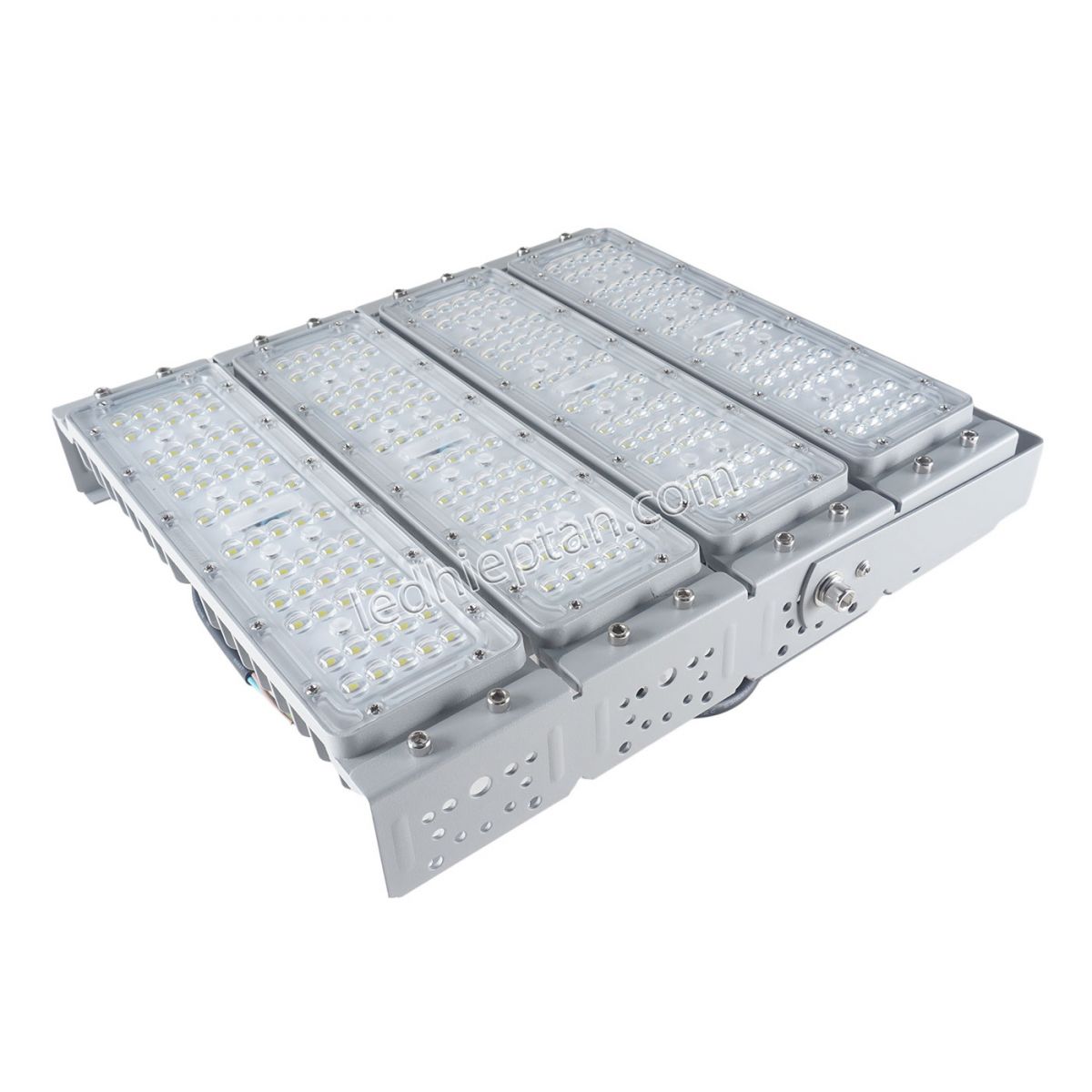 Đèn Pha Module 200W trắng độ sáng 26000