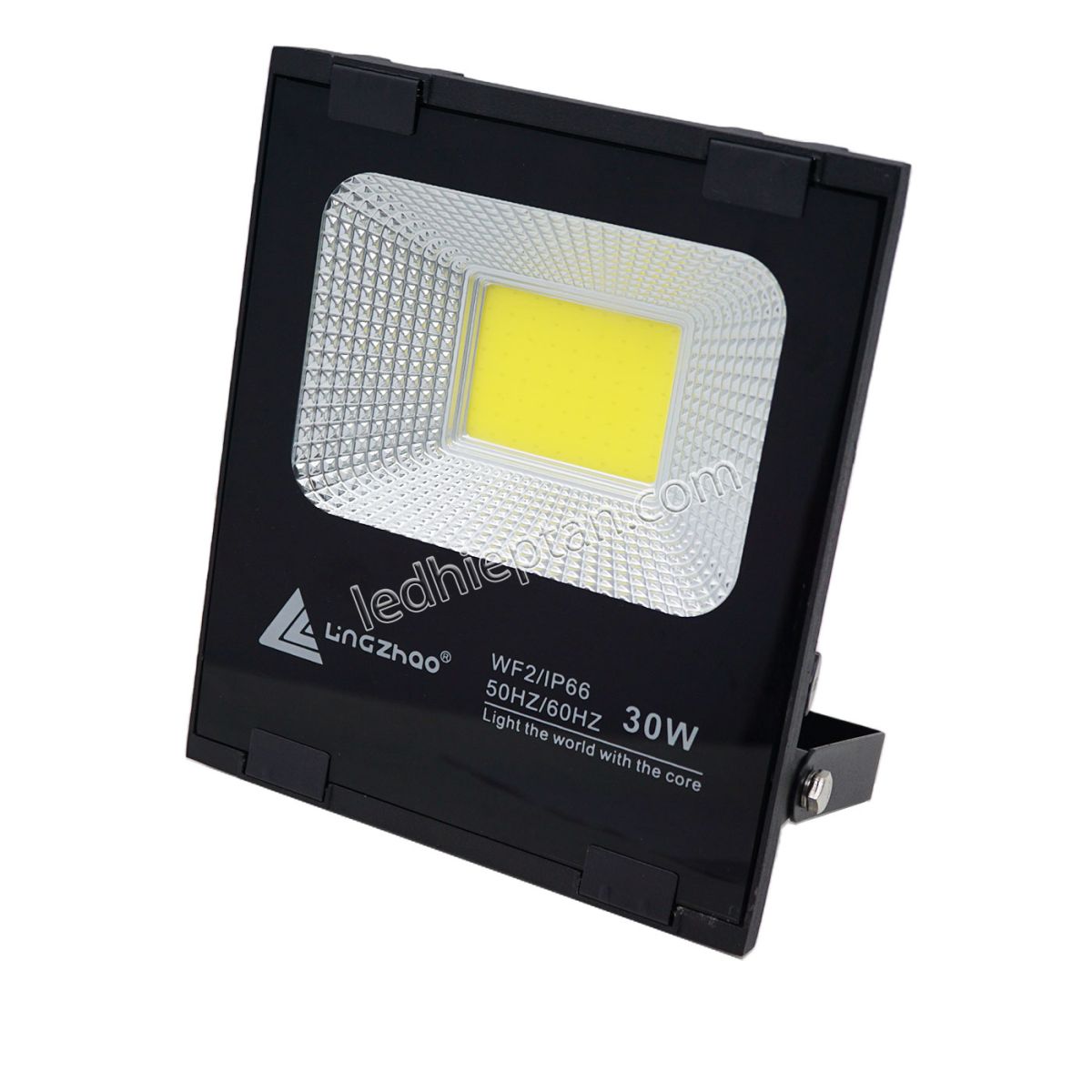 Pha C-30W trắng