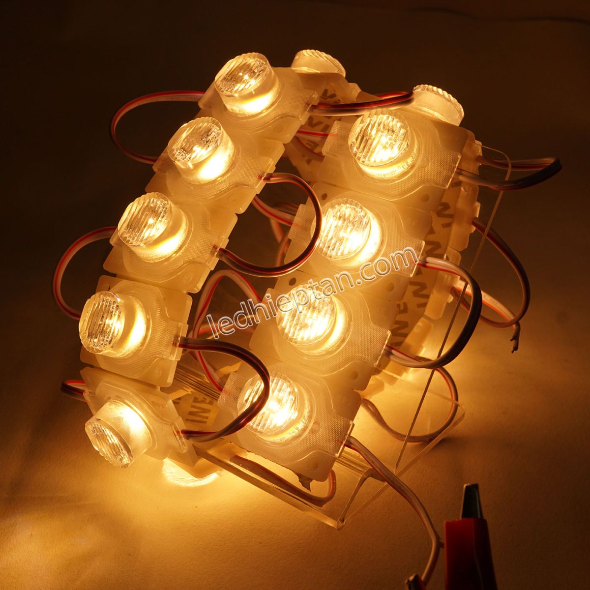 LED 1 bóng 4230 TRẮNG ẤM 1,5w rọi 3030 HC